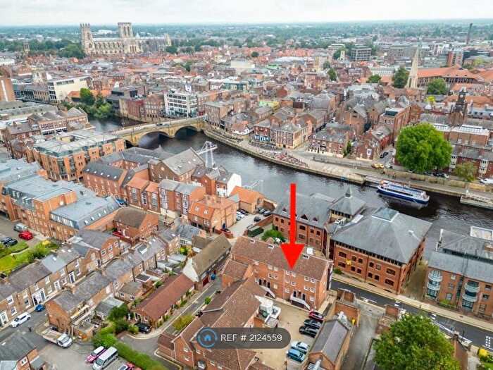3 Bedroom Maisonette To Rent In Queens Staith Mews, York, YO1