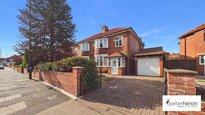 3 Bedroom Semi-Detached House For Sale In Floralia Avenue, Ryhope, Sunderland, SR2