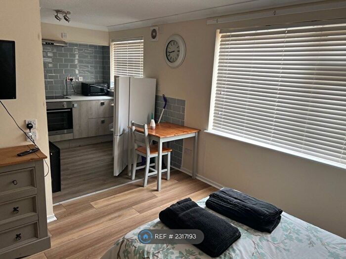 Studio To Rent In Pipit Close, Weymouth, DT3