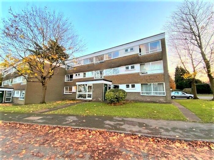 2 Bedroom Flat To Rent In Mereside Way, Olton, Solihull B92