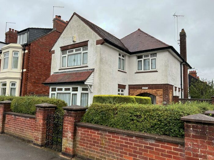 3 Bedroom Detached House To Rent In Park Road, Kettering, NN16