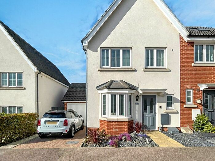 3 Bedroom Semi-detached House For Sale In Osprey Drive, Stowmarket, IP14