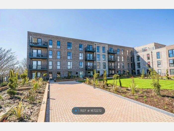 2 Bedroom Flat To Rent In Academy Way, Loughton, IG10