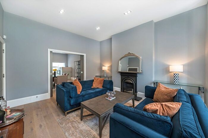 5 Bedroom Property To Rent In Esmond Road, Chiswick, W4