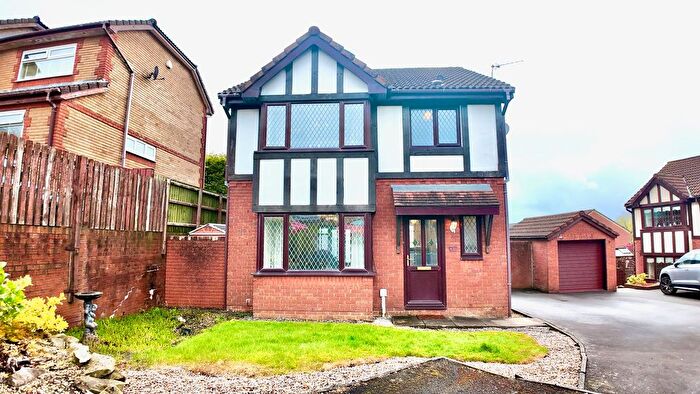 3 Bedroom Detached House For Sale In Bryn Derw, Blackwood, NP12