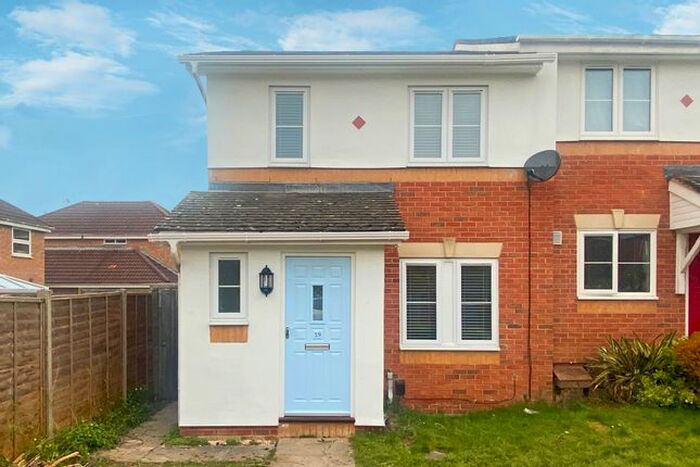 3 Bedroom End Of Terrace House To Rent In Honeysuckle Way, Chandler's Ford, Eastleigh SO53