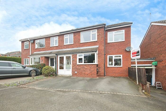 4 Bedroom Semi Detached House For Sale In Temple Way, Birmingham, West Midlands, B46