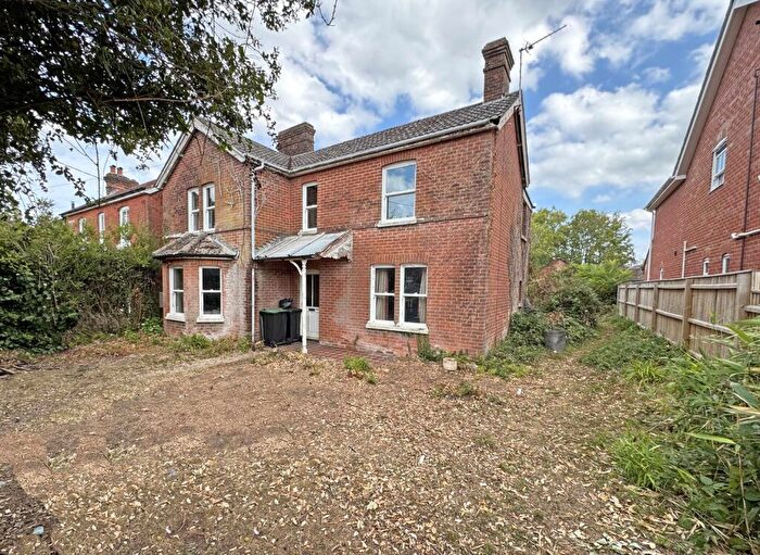 4 Bedroom Detached House For Sale In Tattenham Road, Brockenhurst, Hampshire, SO42
