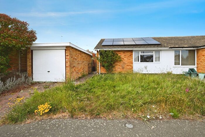 2 Bedroom Bungalow For Sale In Heycroft Way, Tiptree, Colchester, Essex, CO5