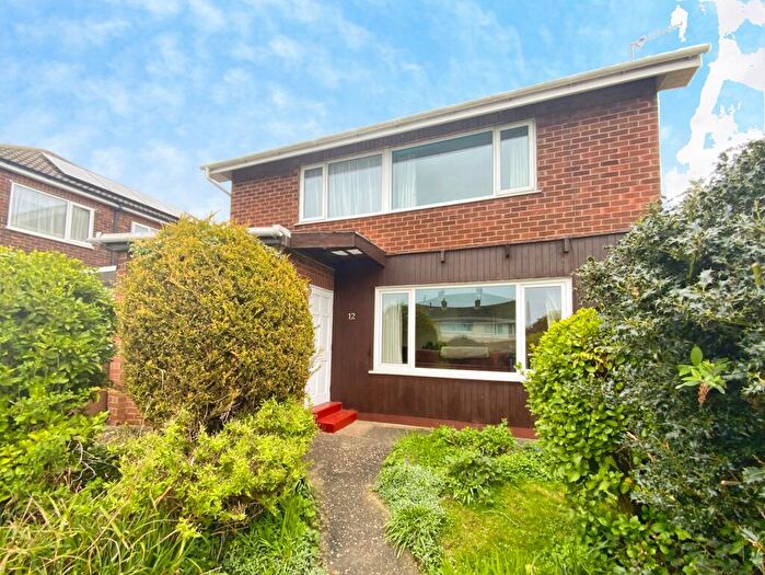 3 Bedroom Detached House For Sale In Ashcourt Drive, Hornsea, HU18