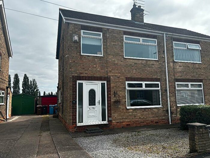 3 Bedroom Semi-Detached House To Rent In Grangeside Avenue, Hull, HU6