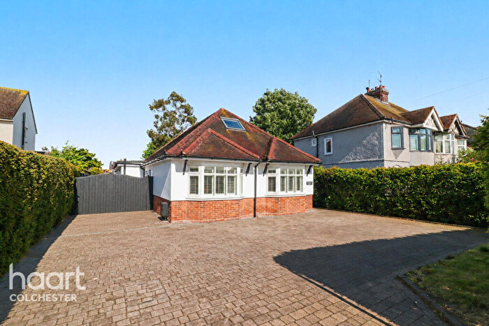 4 Bedroom Chalet For Sale In Straight Road, Colchester, CO3