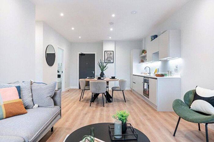 1 Bedroom Flat To Rent In Mill St, London, W1S