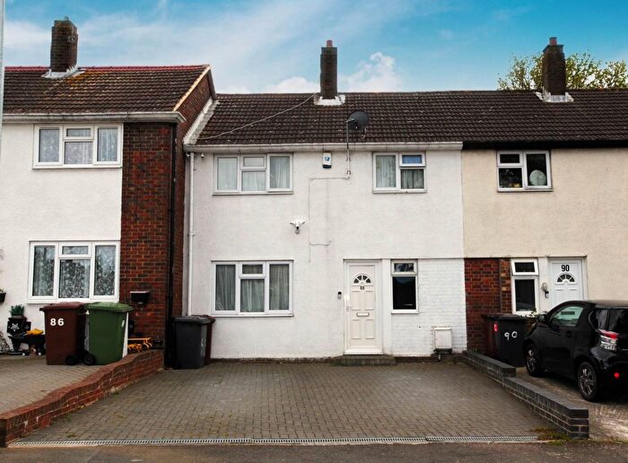3 Bedroom Terraced House For Sale In Ashwood Road, Potters Bar, EN6