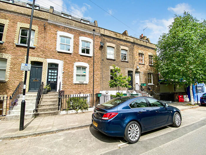 1 Bedroom Flat To Rent In Gifford Street, Kings Cross, N1