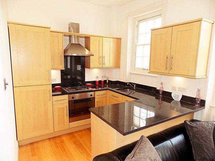 1 Bedroom Flat To Rent In Kingdon Road, London, NW6
