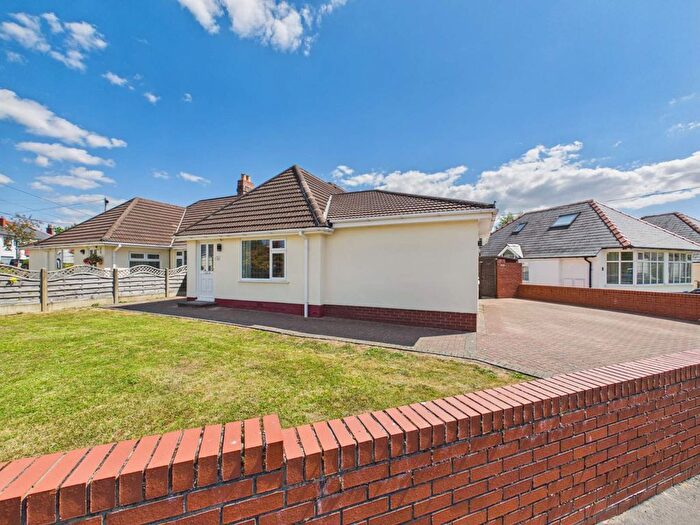 4 Bedroom Semi-Detached House To Rent In Lon-Y-Deri, Rhiwbina, Cardiff, CF14