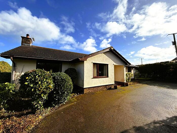 4 Bedroom Bungalow To Rent In Stoodleigh, EX16