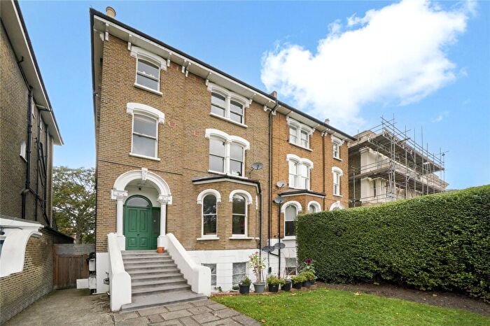 2 Bedroom Apartment To Rent In Wickham Road, Brockley, London, SE4