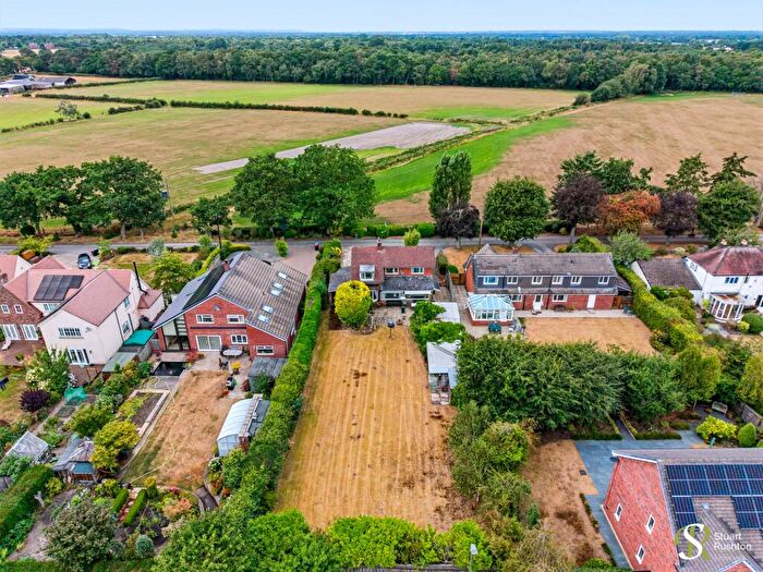 3 Bedroom Detached House For Sale In Harrison Drive, Goostrey, CW4