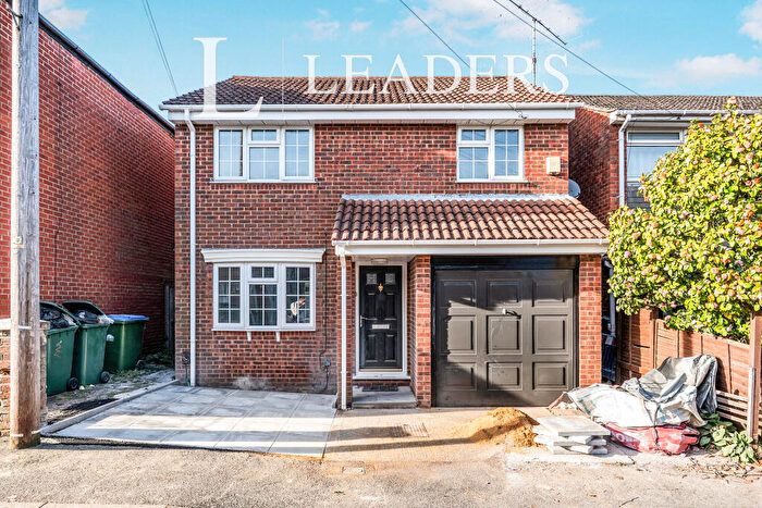 3 Bedroom Detached House To Rent In Mordaunt Road, Inner Avenue, Southampton, SO14