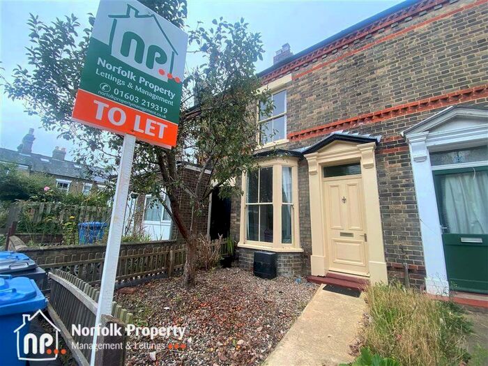 3 Bedroom House To Rent In West City, NR2