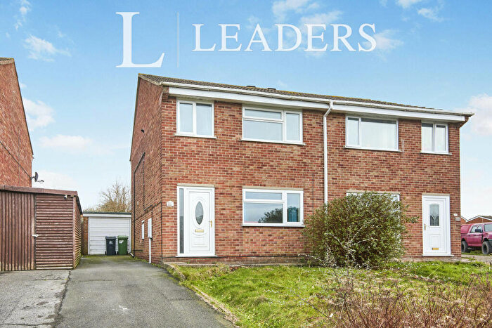 3 Bedroom Semi-Detached House To Rent In Cookfield, DE56