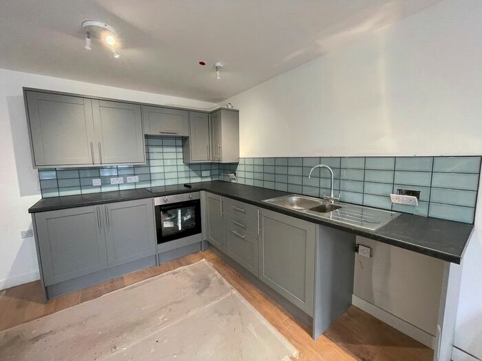 1 Bedroom Flat To Rent In Main Street, Barry, CF63