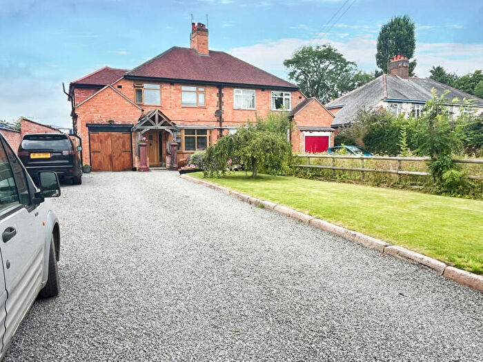 4 Bedroom Semi Detached House For Sale In Main Road, Claybrooke Magna, Lutterworth, Leicestershire, LE17
