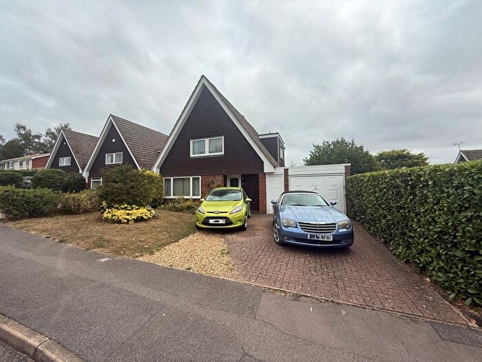 3 Bedroom Detached House To Rent In Langhams Way, Wargrave, Reading, Berkshire, RG10