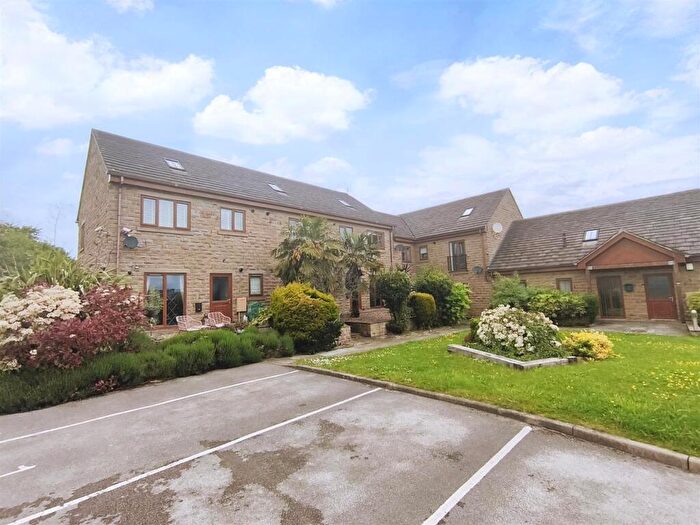 2 Bedroom Apartment To Rent In Ballfield Lane, Darton, Barnsley, S75