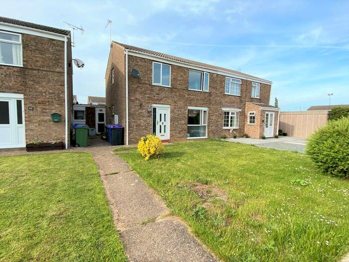 3 Bedroom Semi-Detached House To Rent In Clarke Court, Wyberton, PE21