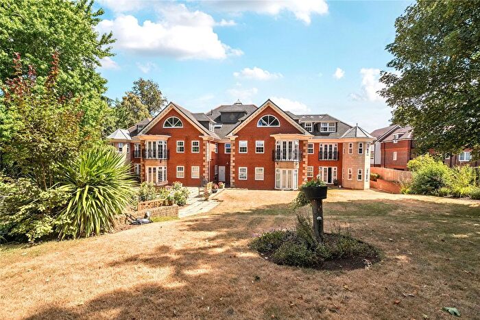 2 Bedroom Flat For Sale In Station Road, Orpington, BR6