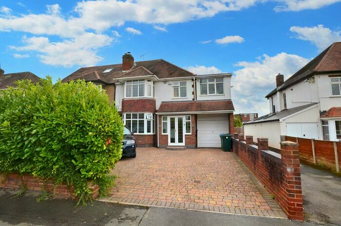 4 Bedroom Semi-Detached House To Rent In Baginton Road, Styvechale, Coventry, West Midlands, CV3
