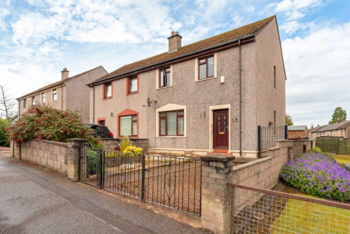 3 Bedroom Semi-Detached House For Sale In Ballindean Road, Dundee, Angus, DD4