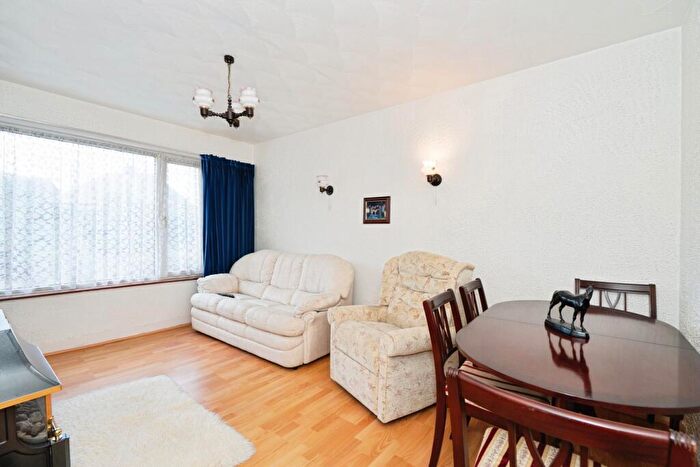 1 Bedroom Flat For Sale In Poynings Drive, Hove, East Sussex, BN3