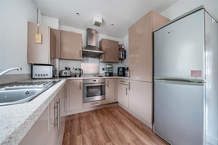 2 Bedroom Flat For Sale In Aldford House, Boundary Walk, Knowle, Fareham, PO17
