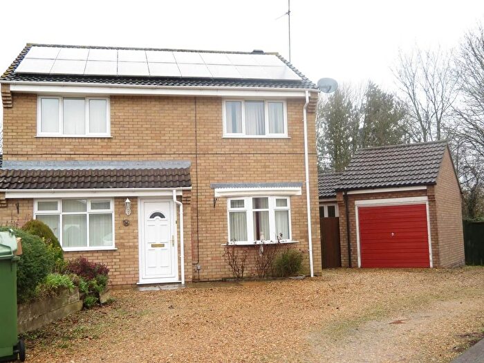 4 Bedroom Property To Rent In Squires Gate, Gunthorpe, Peterborough, PE4