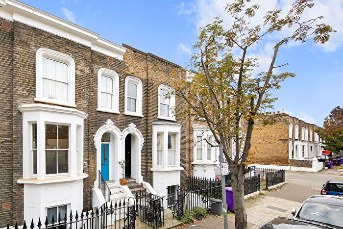 3 Bedroom Terraced House To Rent In Bancroft Road, London, E1