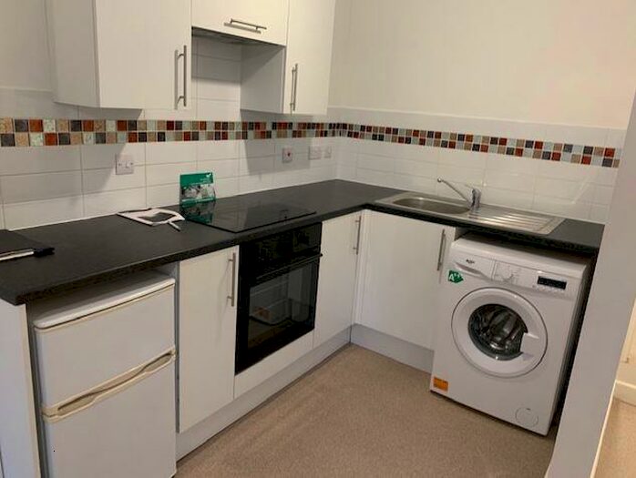 1 Bedroom Apartment To Rent In Newbury, Berkshire, RG14