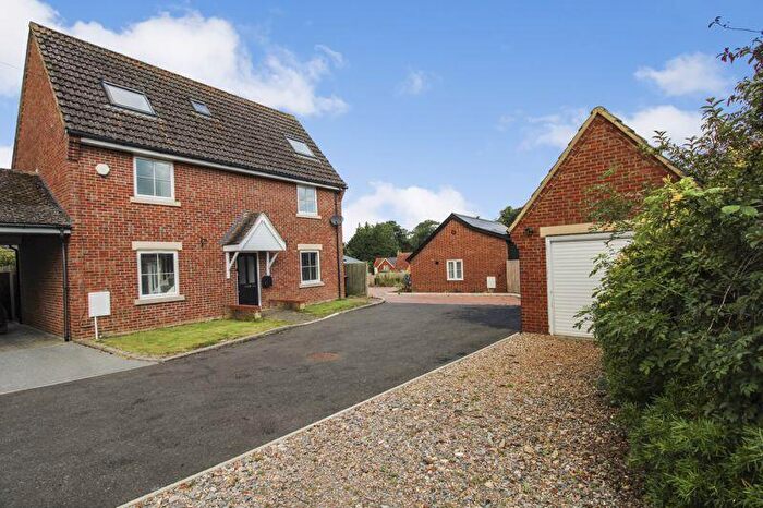 4 Bedroom Detached House For Sale In Tandys Close, Turvey, MK43