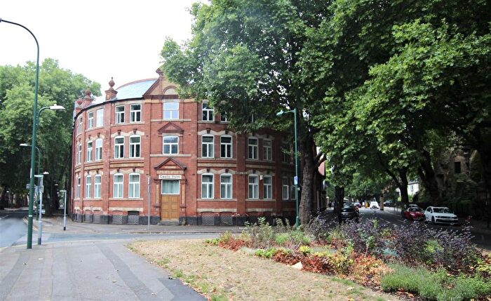 2 Bedroom Flat For Sale In Castle Boulevard, Nottingham, Nottinghamshire, NG7