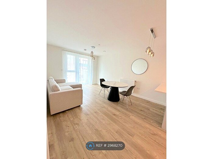 1 Bedroom Flat To Rent In North Woolwich Road, London, E16