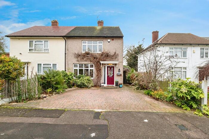 2 Bedroom Semi Detached House For Sale In Fletcher Road, Chigwell, Essex, IG7