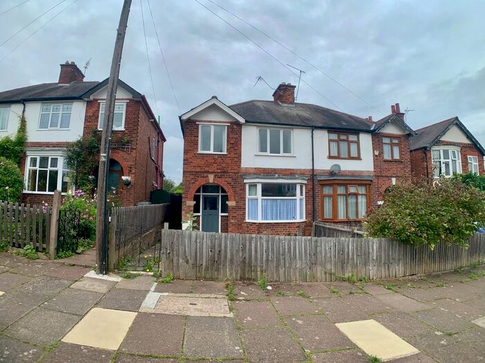 3 Bedroom Semi-Detached House To Rent In Craighill Road, Leicester, LE2