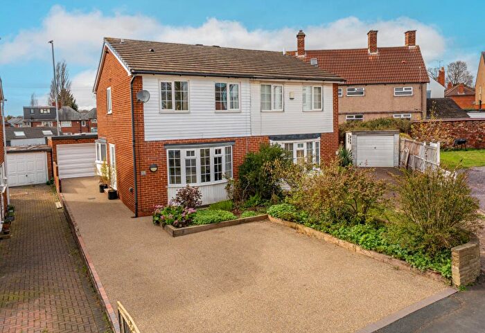 3 Bedroom Semi Detached House For Sale In Red Lodge Close, Oakwood, Leeds, LS8