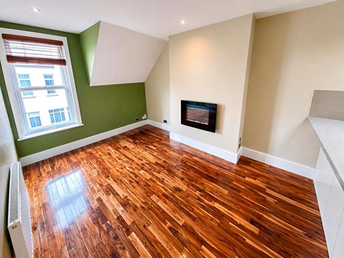 1 Bedroom Flat To Rent In Christchurch Road, Boscombe, Bournemouth, BH1