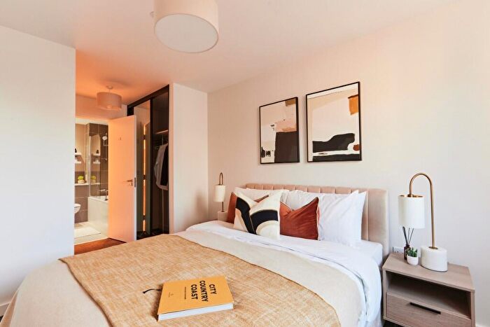 2 Bedroom Apartment To Rent In Heyrod Street, Manchester, M1