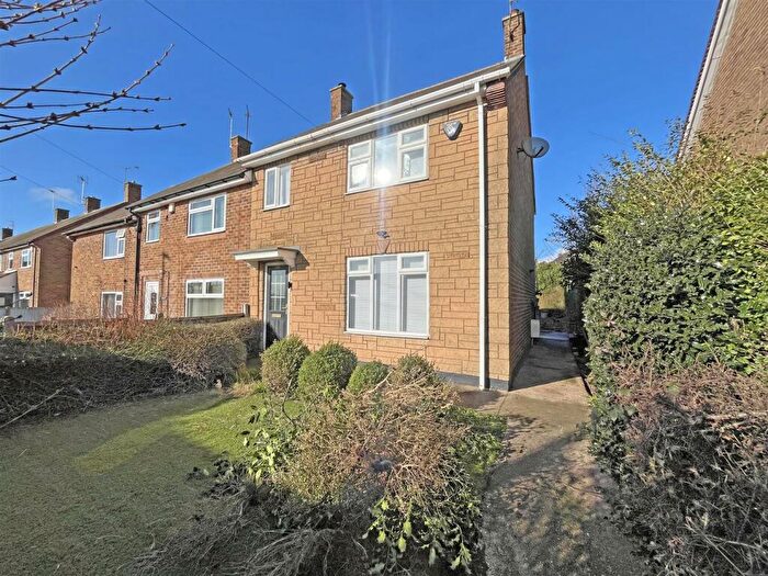 3 Bedroom End Of Terrace House To Rent In Beckhampton Road, Nottingham, NG5