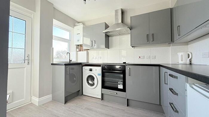 3 Bedroom Maisonette To Rent In Molyneux Drive, Prescot, Merseyside, L35